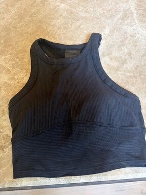 Black lululemon tank